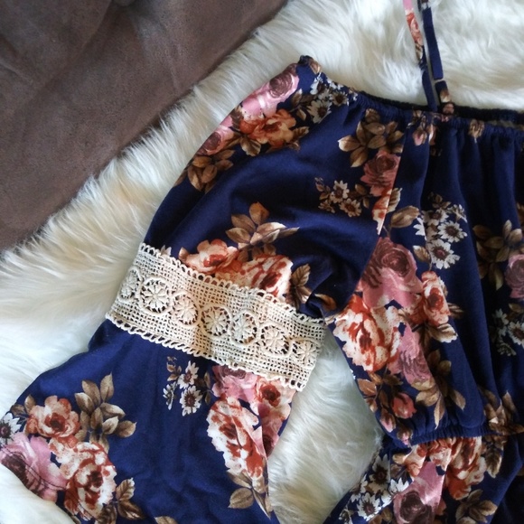 Maternity dress - Picture 3 of 4